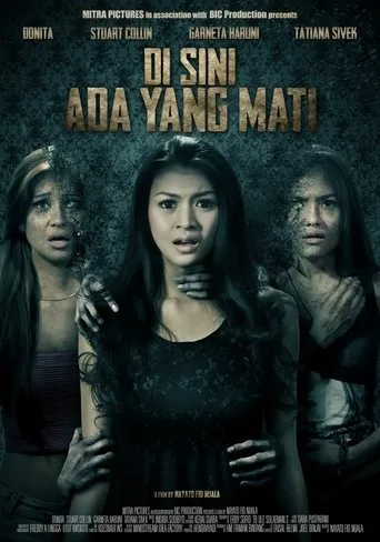 Póster de Di Sini Ada Yang Mati
