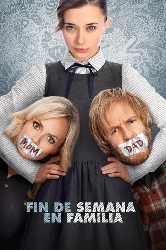 Póster de Fin de semana en familia (2013) con Joey King como Lucinda Smith-Dungy