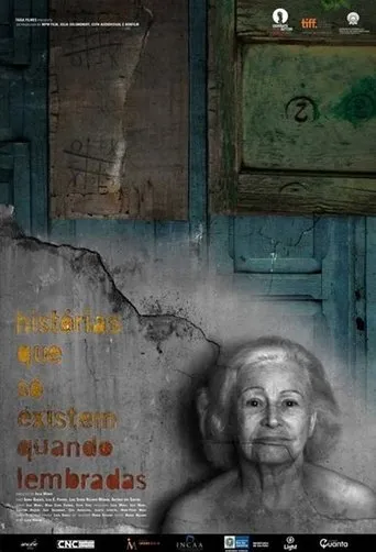 Póster de Historias que solo existen cuando son recordadas (2012) con Ricardo Merkin como Padre Josias