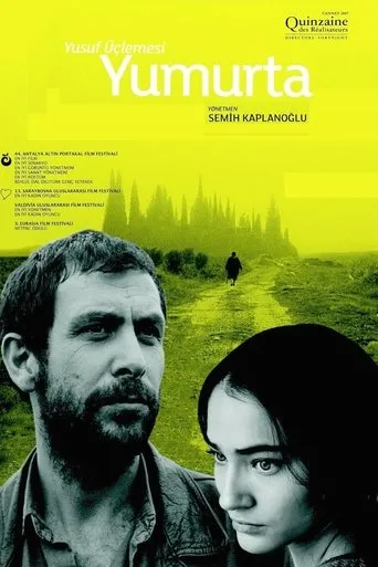Póster de Huevo (2007) con Cengiz Bozkurt como Cevdet