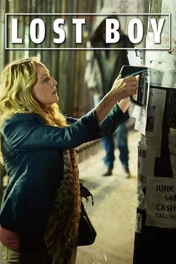Póster de Identidad Perdida (2015) con Joshua Burrow como Kyle (as Josh Burrow)