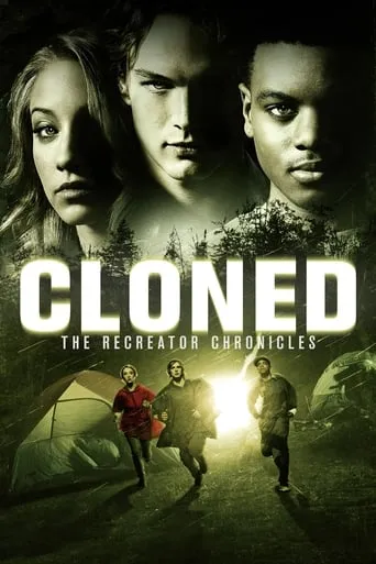 Póster de Los Clones Recreator (2012) con J. Mallory McCree como Derek Johnson