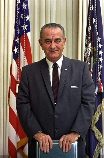 Póster de Lyndon B. Johnson - Succeeding Kennedy