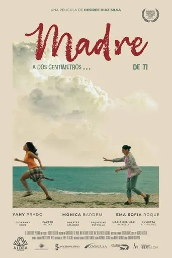 Póster de Madre: a dos centímetros de ti