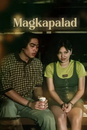 Póster de Magkapalad...