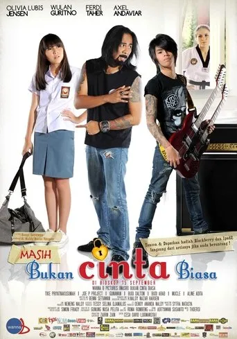 Póster de Masih Bukan Cinta Biasa