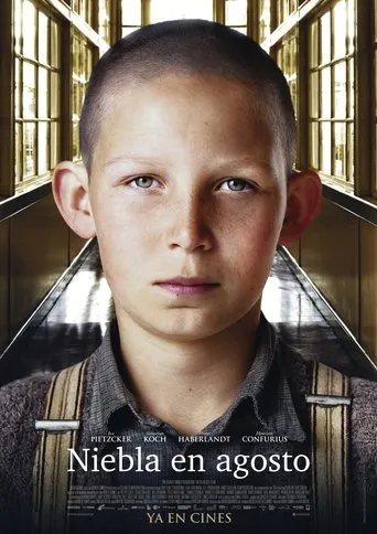 Póster de Niebla en agosto (2016) con Branko Samarovski como Max Witt