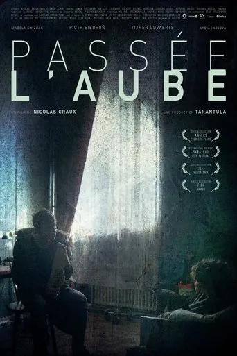 Póster de Passée l'aube