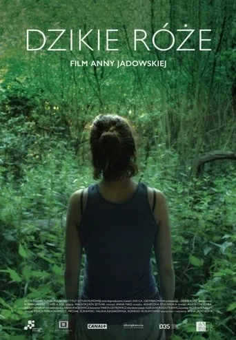 Póster de Rosas salvajes (2017) con Michał Włodarczyk