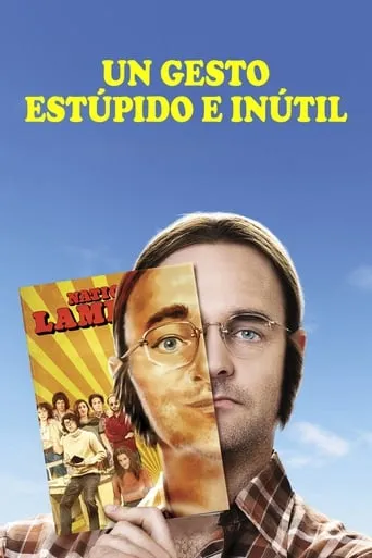 Póster de Un gesto estúpido e inútil (2018) con Kerri Kenney como Sullivan Producer