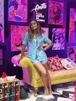 Póster de Anitta Dentro da Casinha
