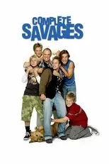 Póster de La familia Salvaje
