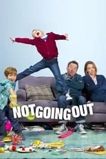 Póster de Not Going Out