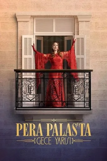 Póster de la serie Medianoche en el Pera Palace