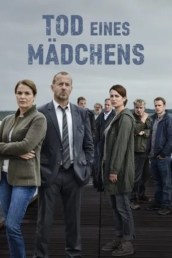 Póster de la serie Muerte de una joven